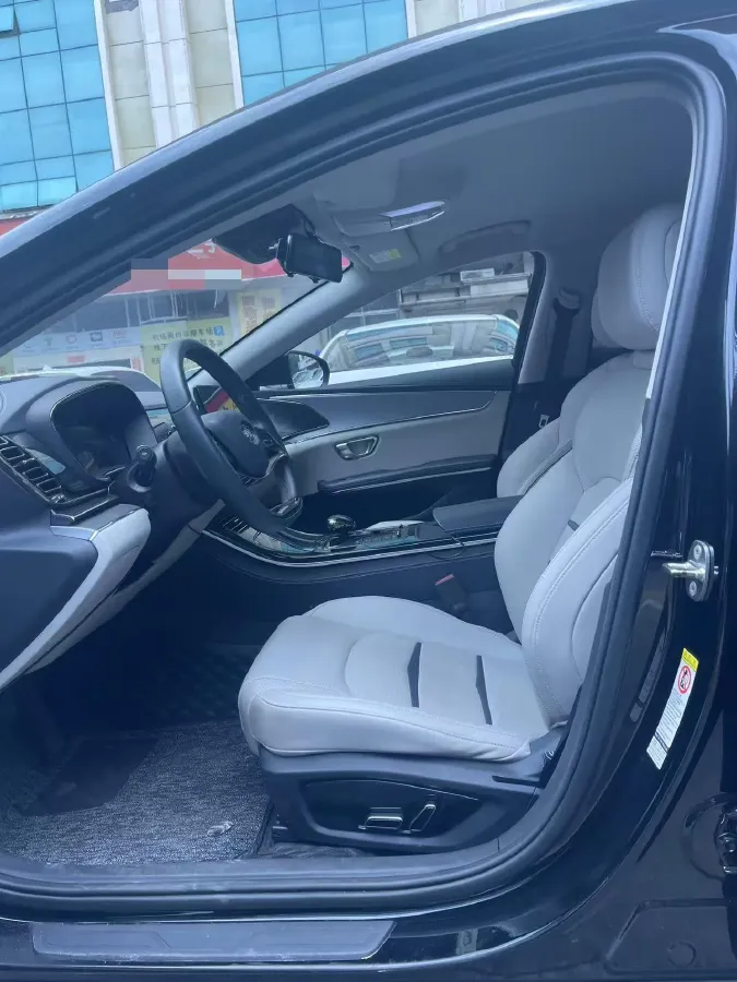 2021 BYD e9 BEV 64.8KWH,autocango,china used car exporter,china ev exporter,chinese used car exporter,chinese used ev exporter