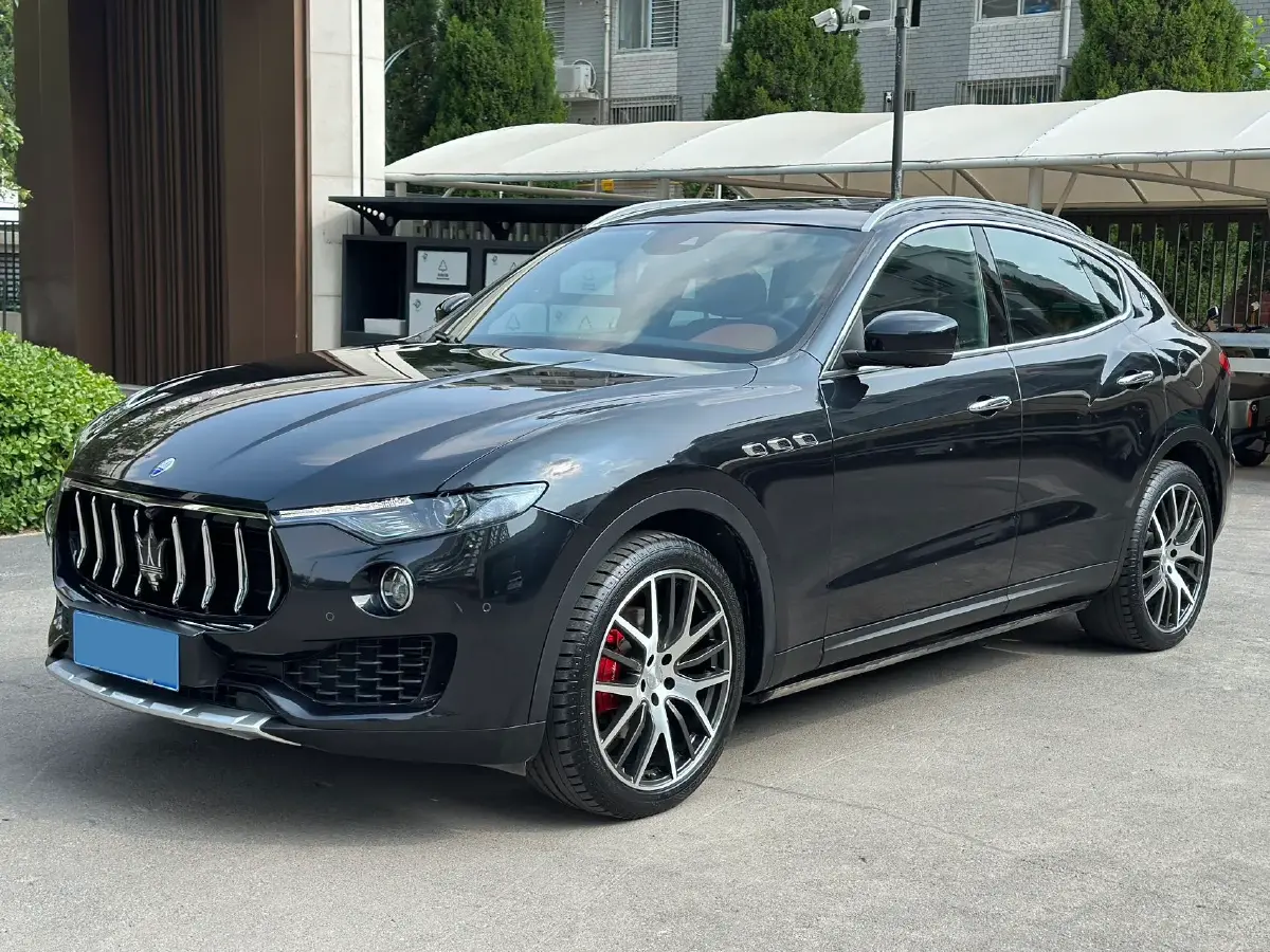 2018 Maserati Levante 3.0T 350HP V6 8AT