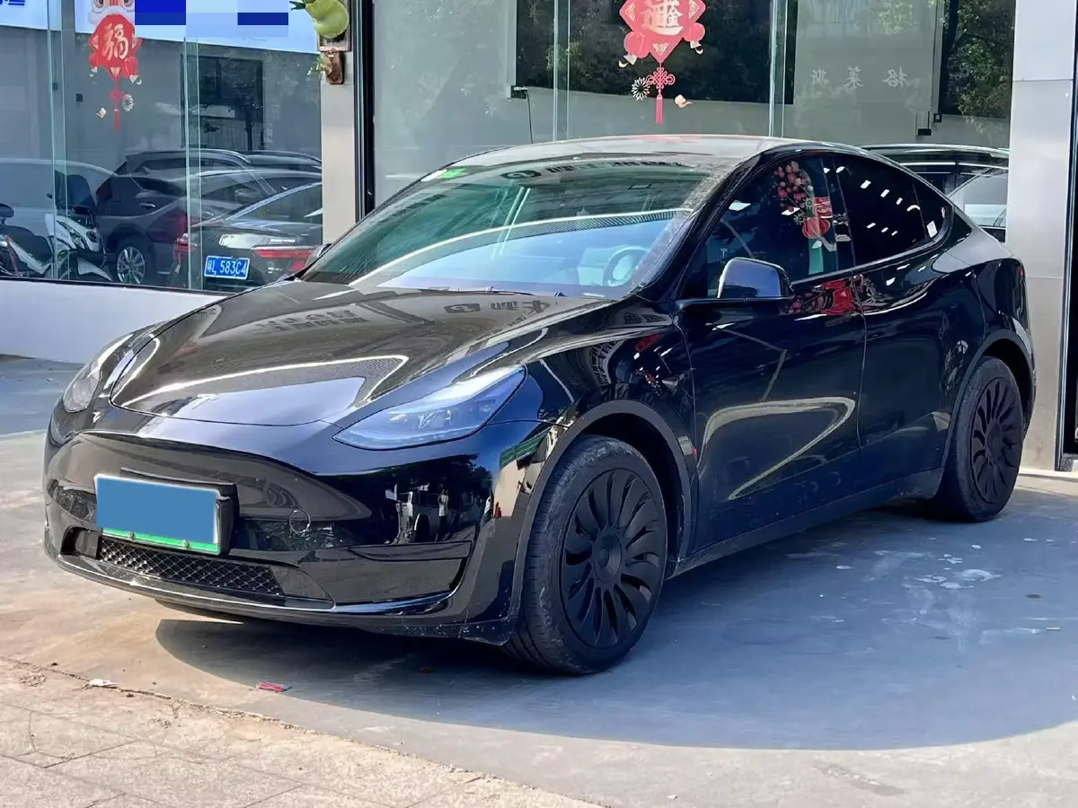 2024 Tesla Model Y BEV 60KWH