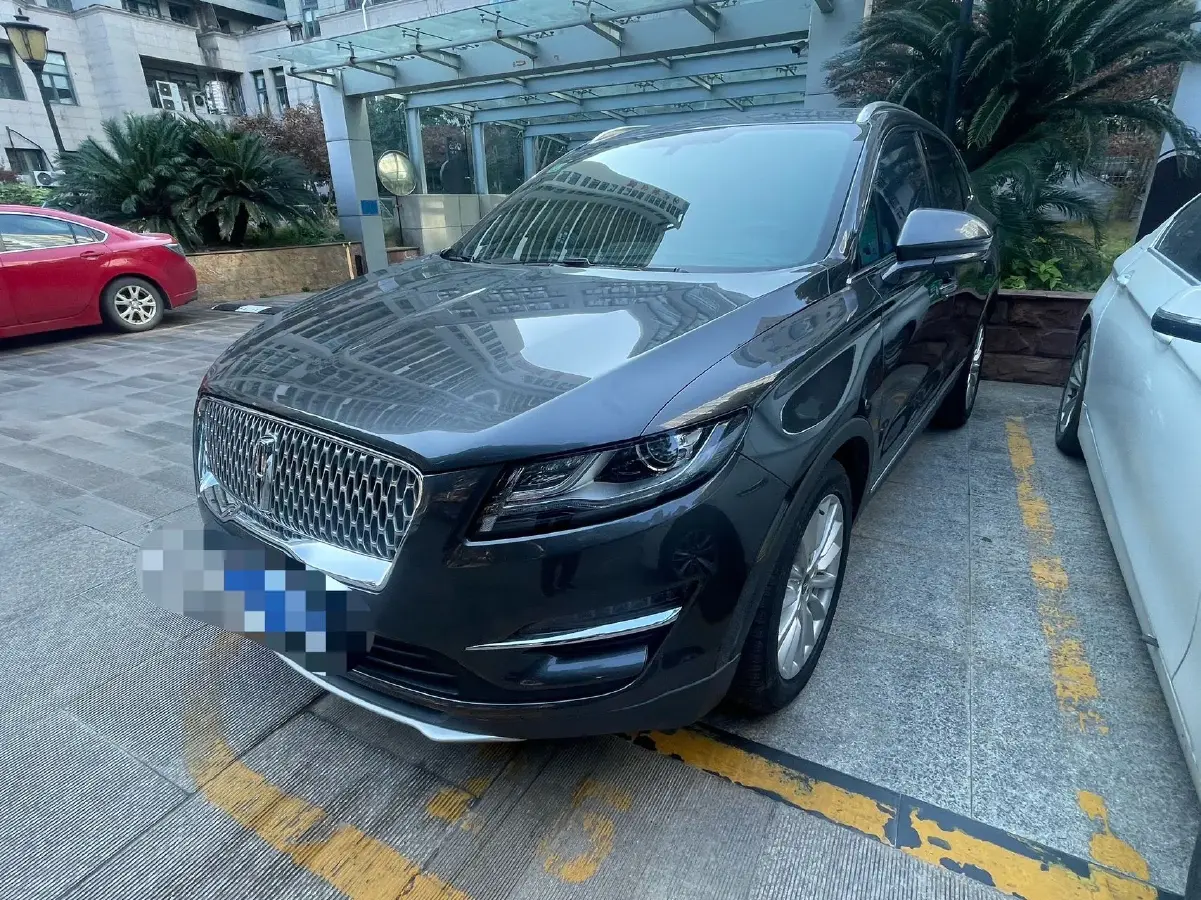 2019 Lincoln MKC 2.0T 203HP L4 6AT