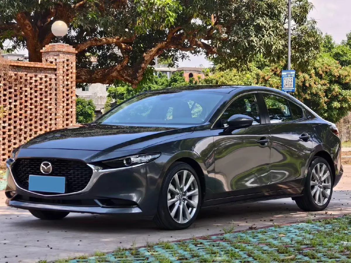 2021 Mazda 3 Axela 2.0L 158HP L4 6AT