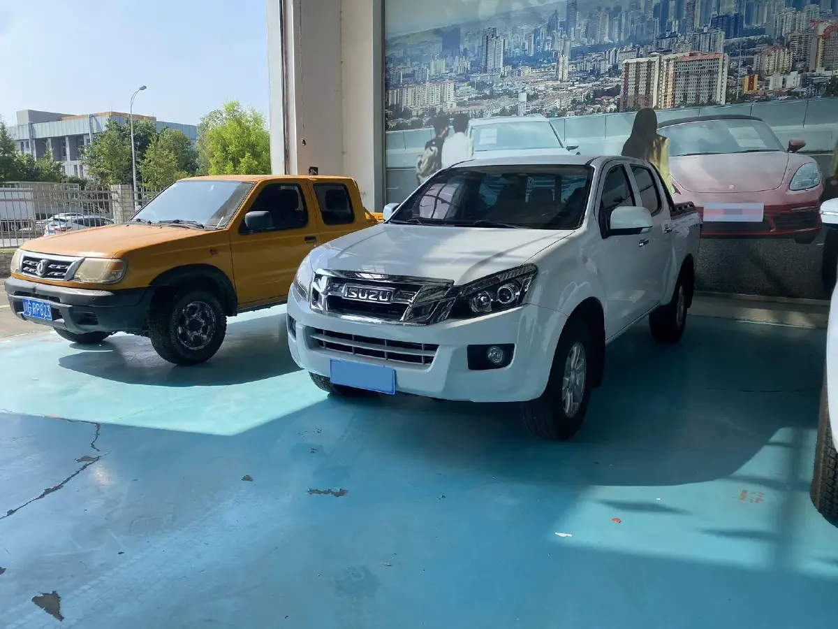 2020 Isuzu LingTuo 2.5T 150HP L4 6AT