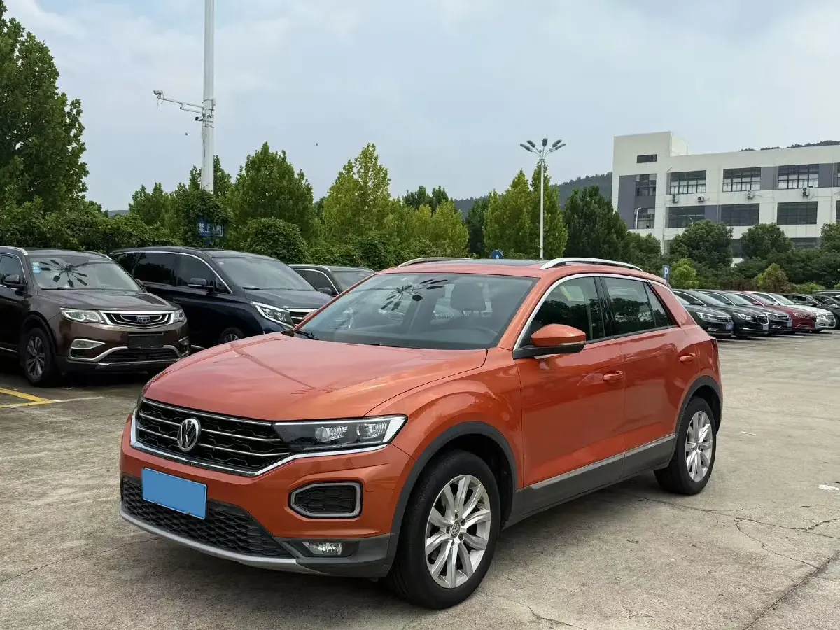2018 Volkswagen T-Roc 1.4T 131HP L4 7DCT