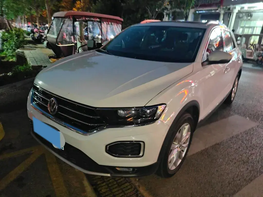 2018 Volkswagen T-Roc 1.4T 131HP L4 7DCT