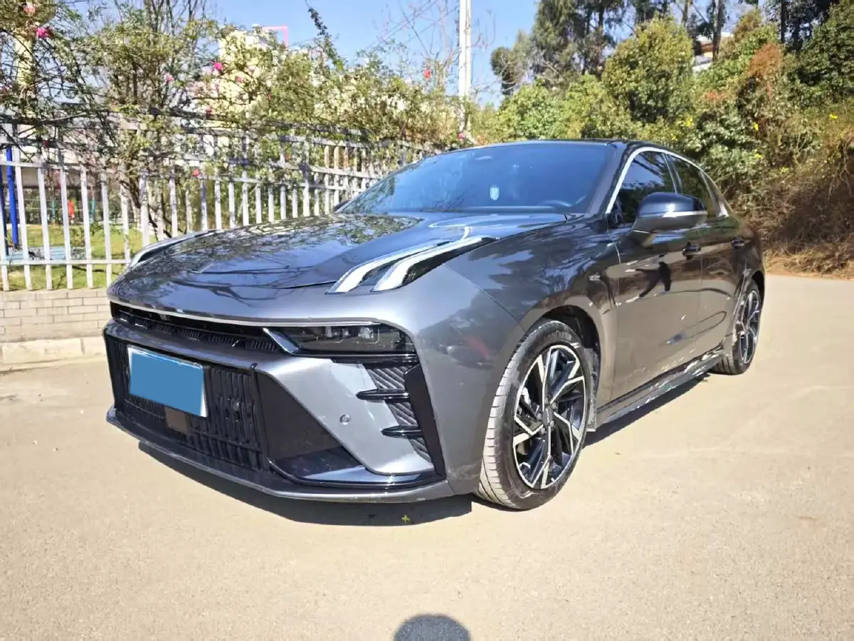 2023 LYNK&CO 03 1.5T 181HP L4 7DCT