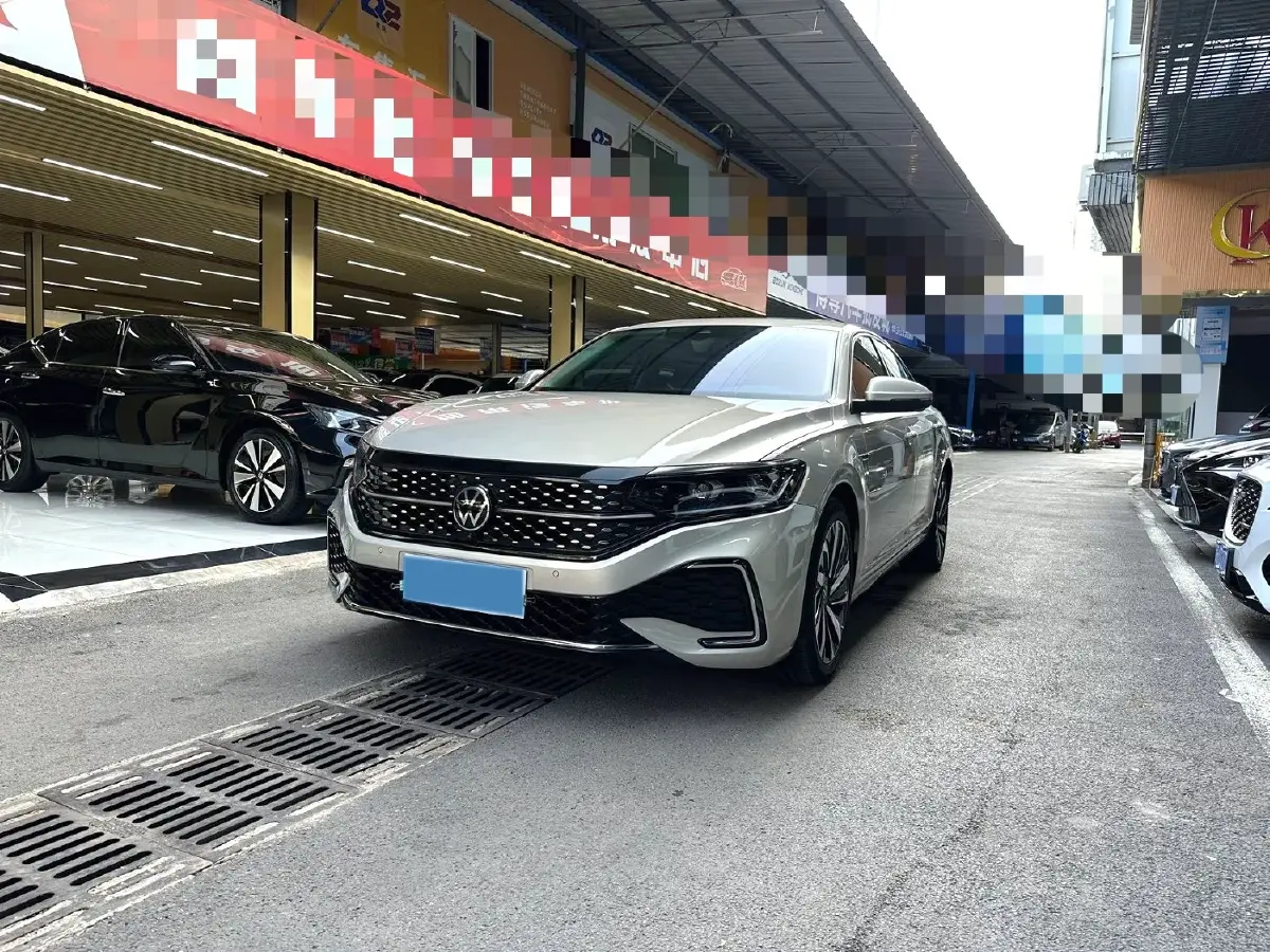 2022 Volkswagen Passat 2.0T 186HP L4 7DCT