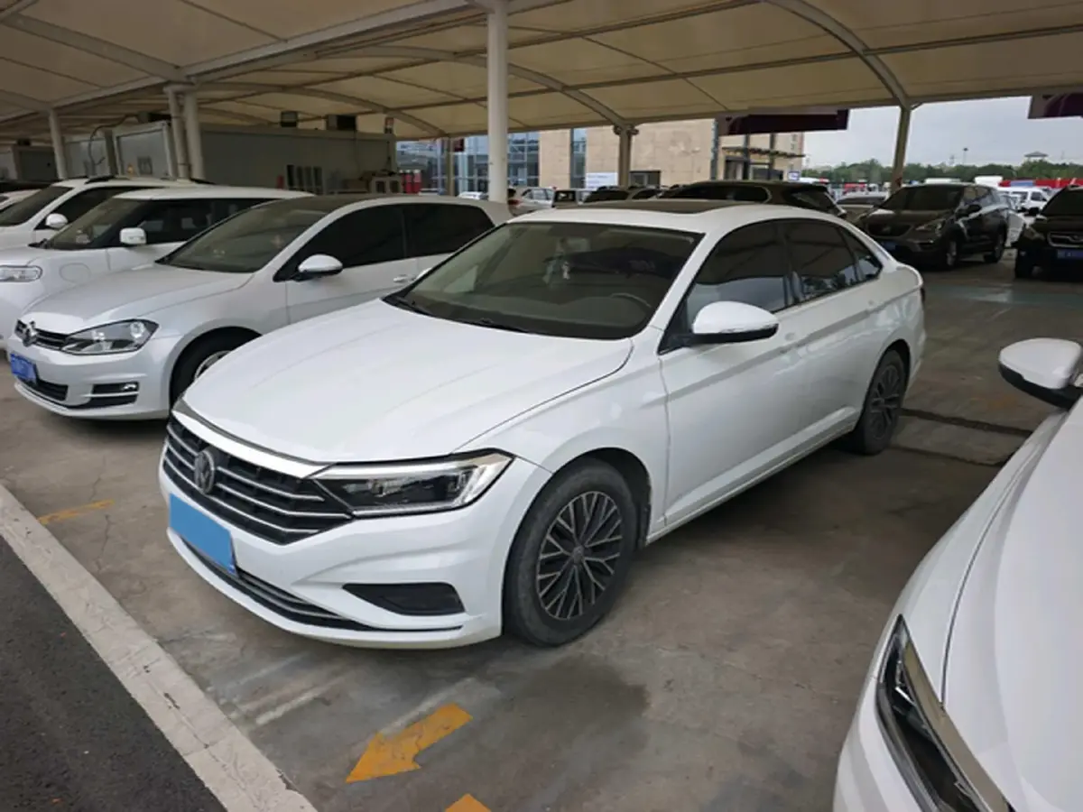 2019 Volkswagen Sagitar 1.4T 150HP L4 7DCT