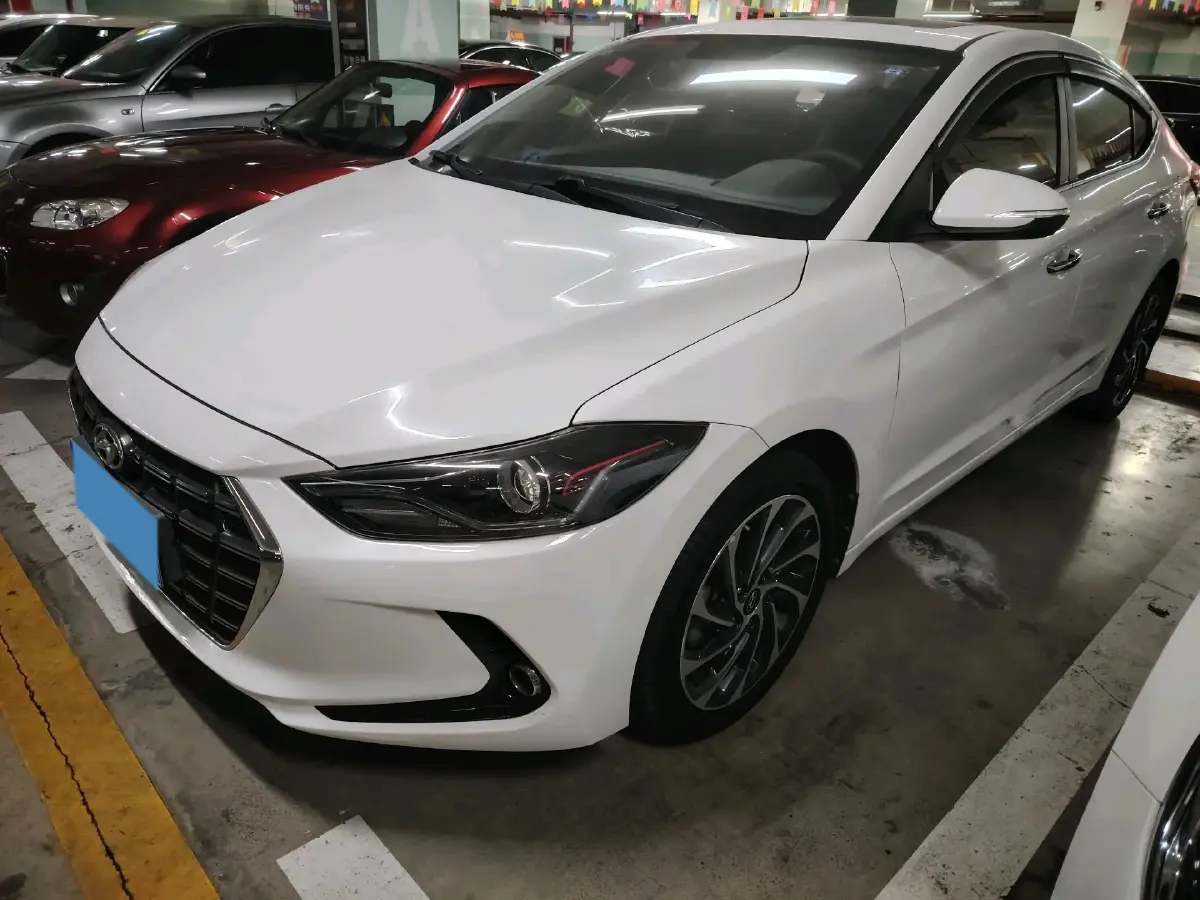 2019 Hyundai Elantra 1.4T 130HP L4 7DCT