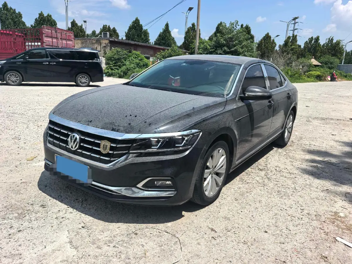 2019 Volkswagen Passat 2.0T 186HP L4 7DCT