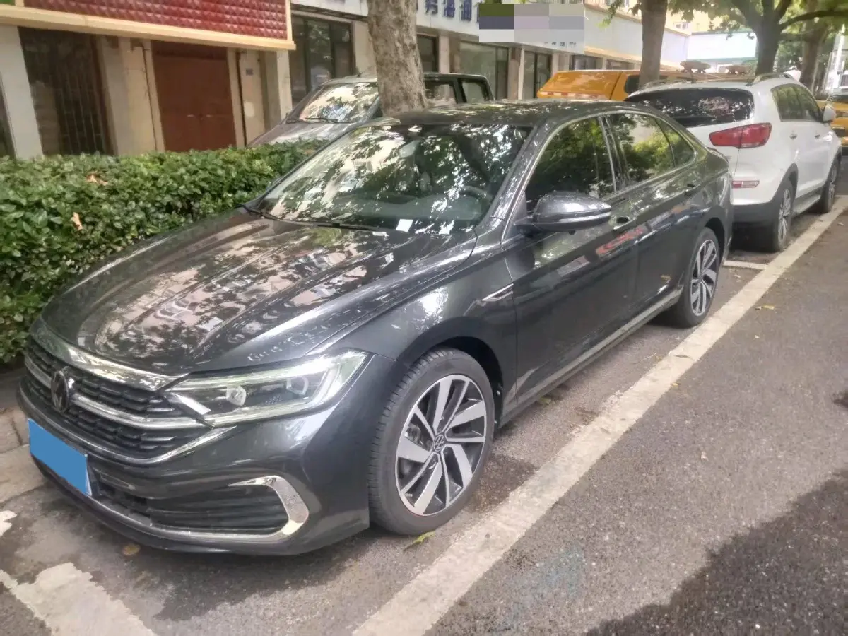 2023 Volkswagen Sagitar 1.5T 160HP L4 7DCT