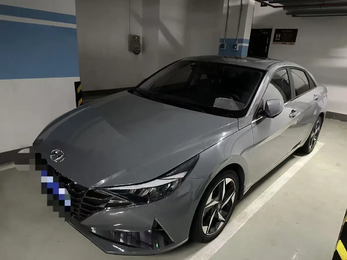 2022 Hyundai Elantra 1.5L 115HP L4 CVT