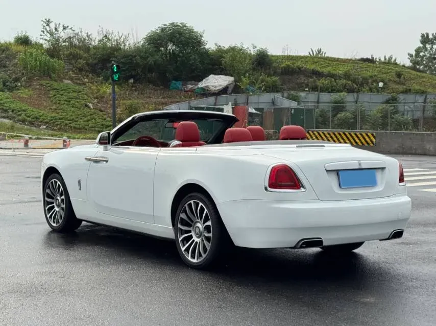 2015 Rolls-Royce Dawn 6.6T 571HP V12 8AT,autocango,china used car exporter,china ev exporter,chinese used car exporter,chinese used ev exporter