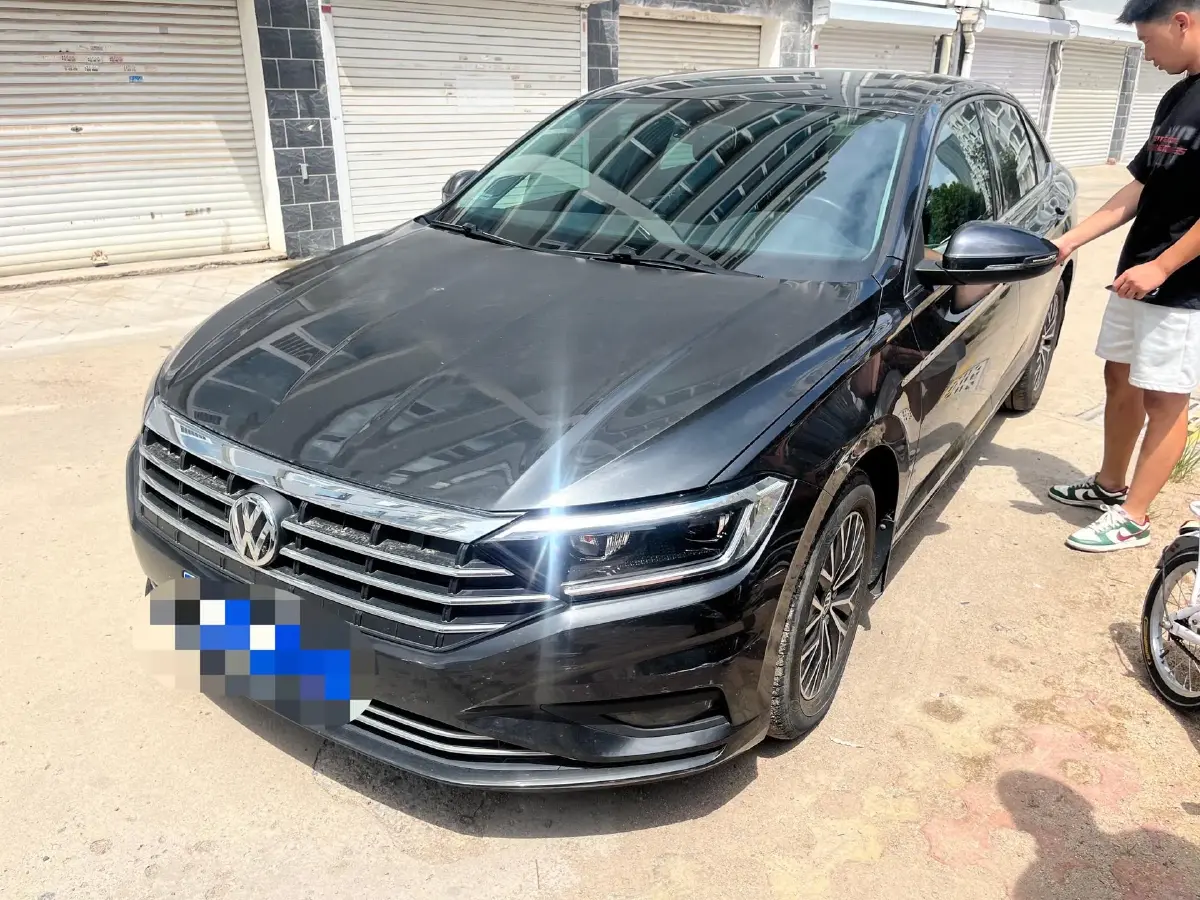 2019 Volkswagen Sagitar 1.2T 116HP L4 5MT