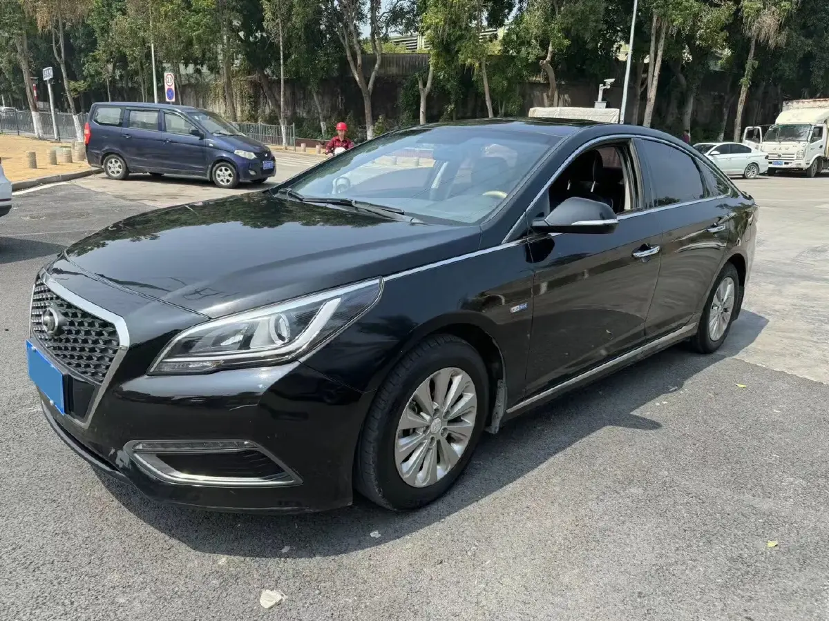 2016 Hyundai Sonata 2.0L 156HP L4 6AT Hybrid