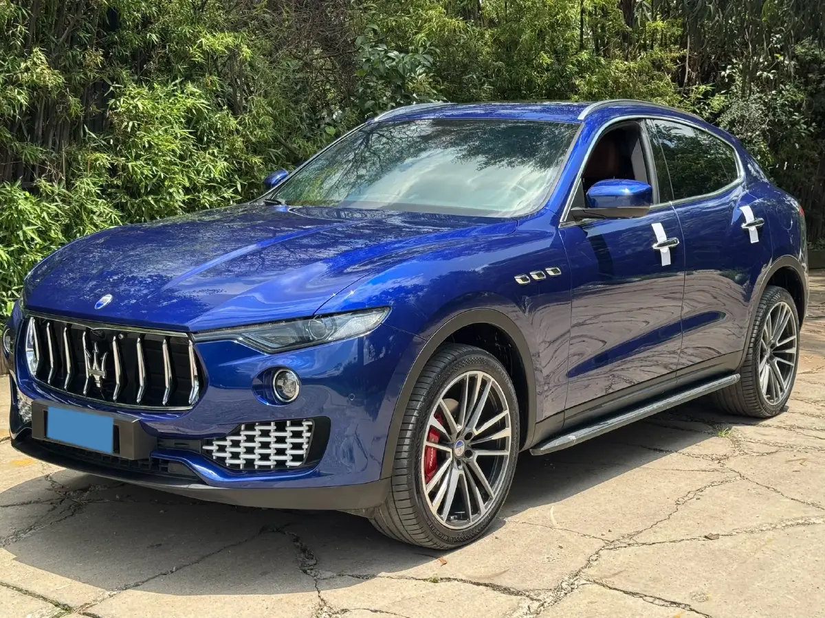 2018 Maserati Levante 3.0T 350HP V6 8AT