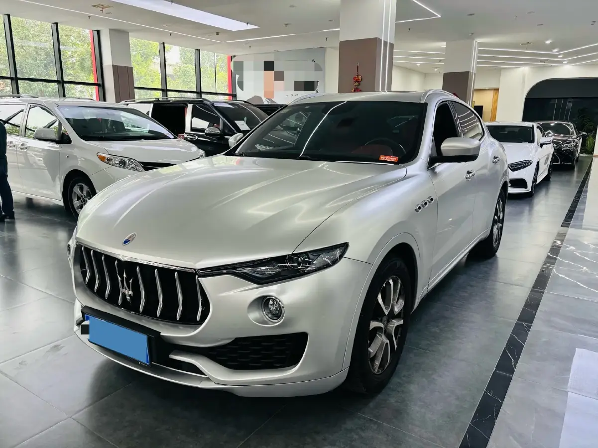 2016 Maserati Levante 3.0T 350HP V6 8AT