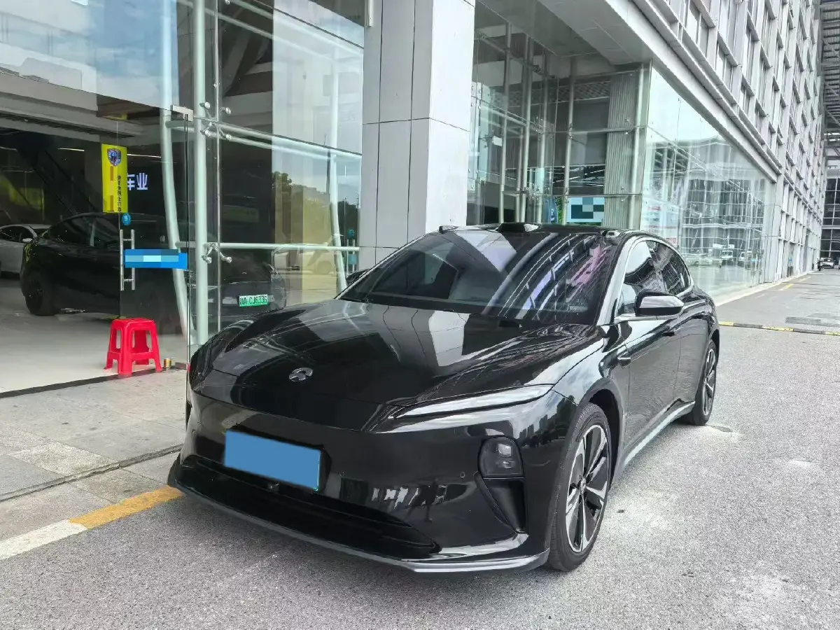 2024 NIO ET5T BEV 75KWH