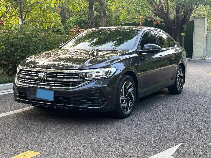 2023 Volkswagen Sagitar 1.4T 150HP L4 7DCT