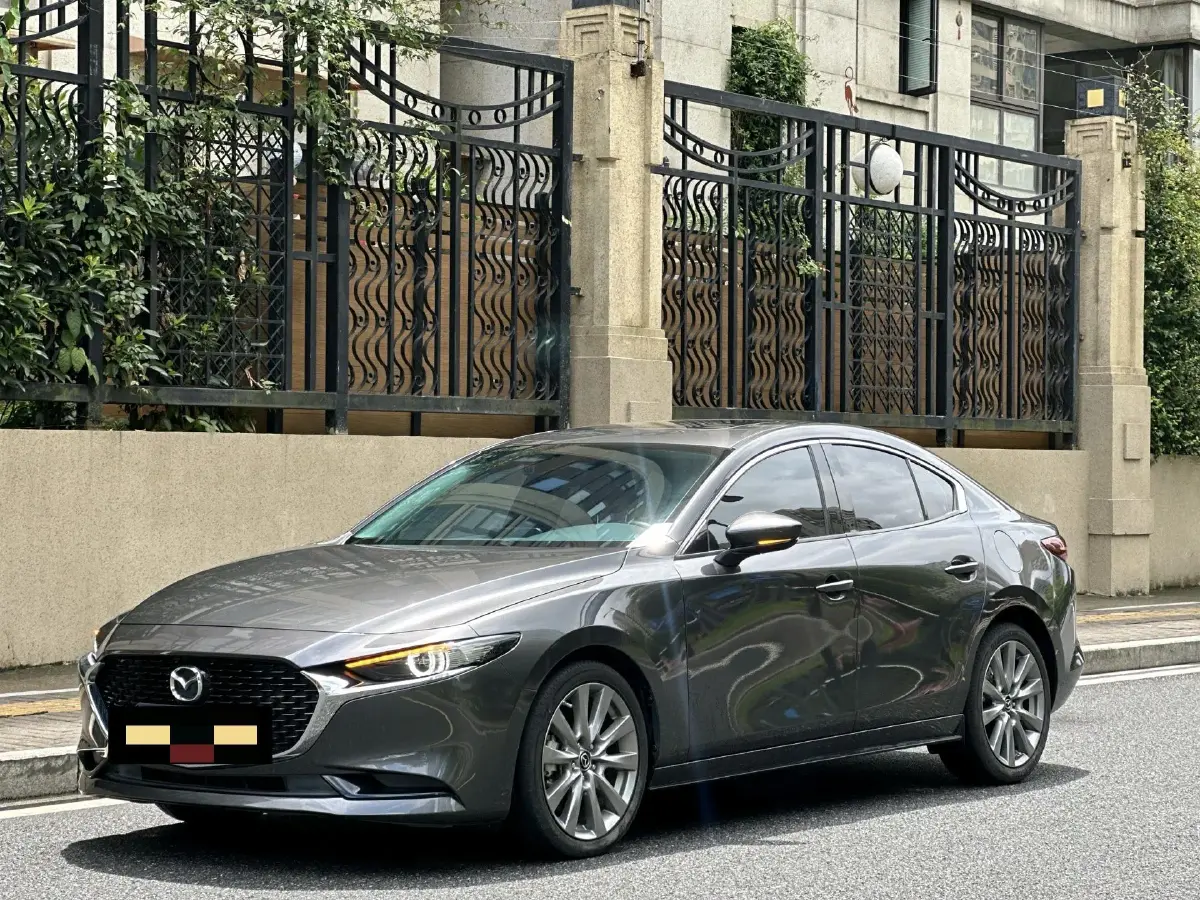 2023 Mazda 3 Axela 2.0L 158HP L4 6AT