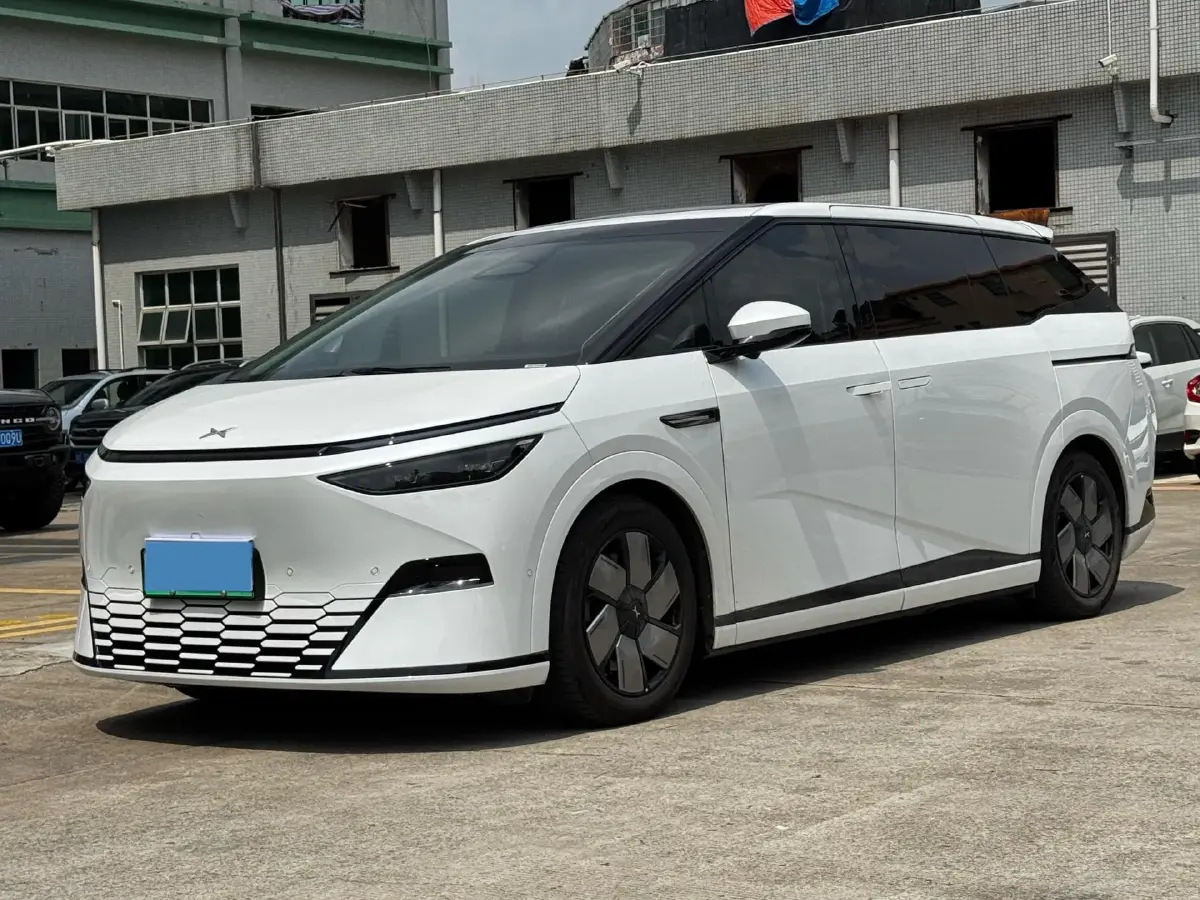 2024 Xpeng X9 BEV 101.5KWH