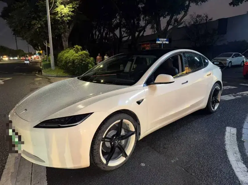2023 Tesla Model 3 BEV 60KWH