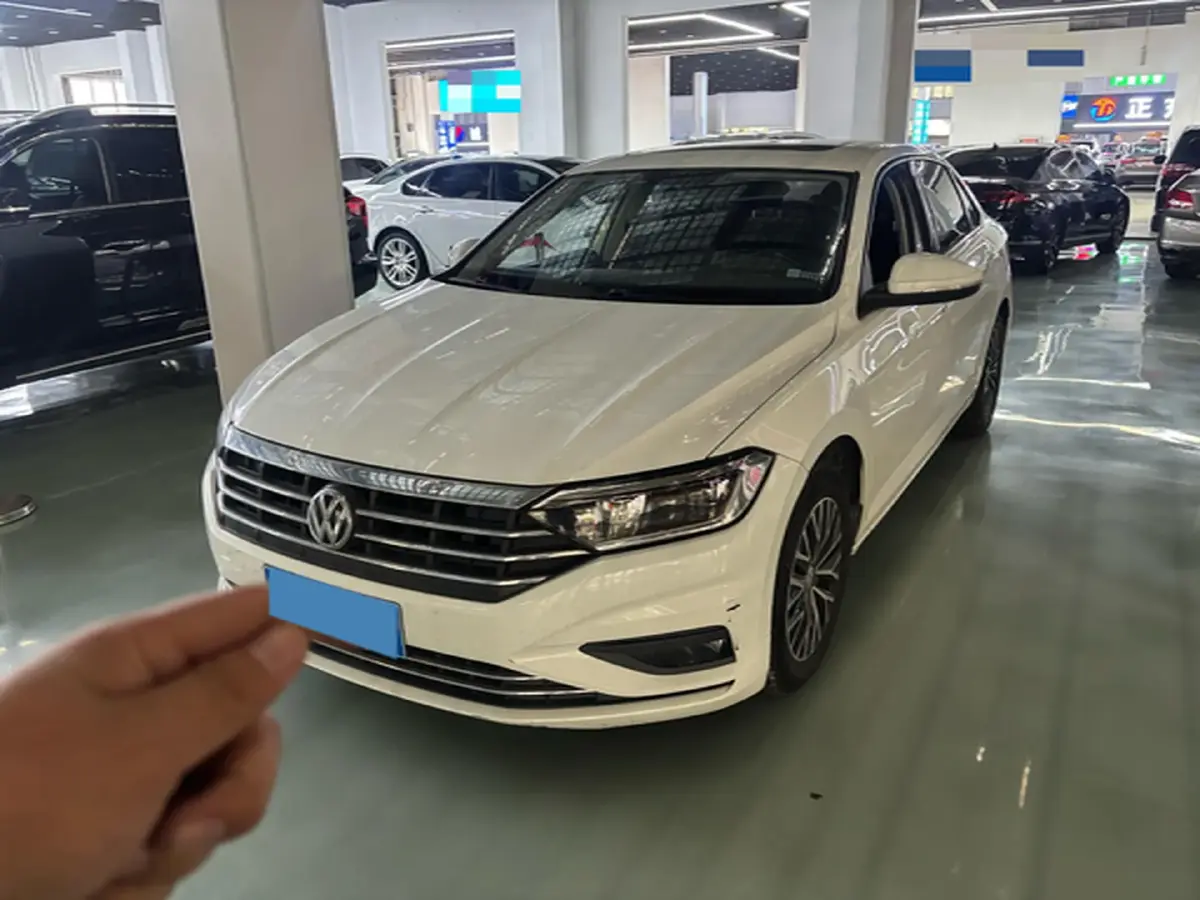 2019 Volkswagen Sagitar 1.2T 116HP L4 5MT