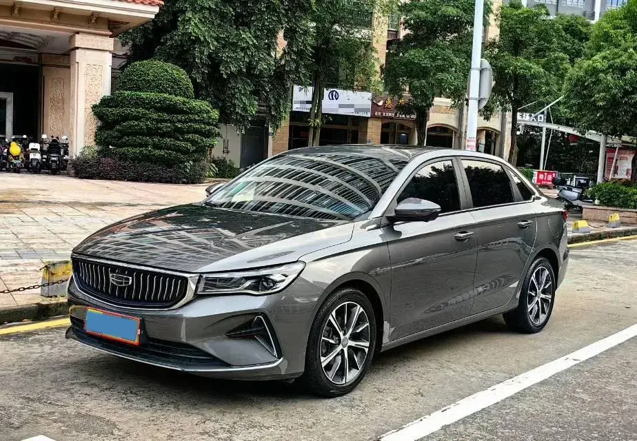 2022 Geely Emgrand 1.5L 114HP L4 5MT