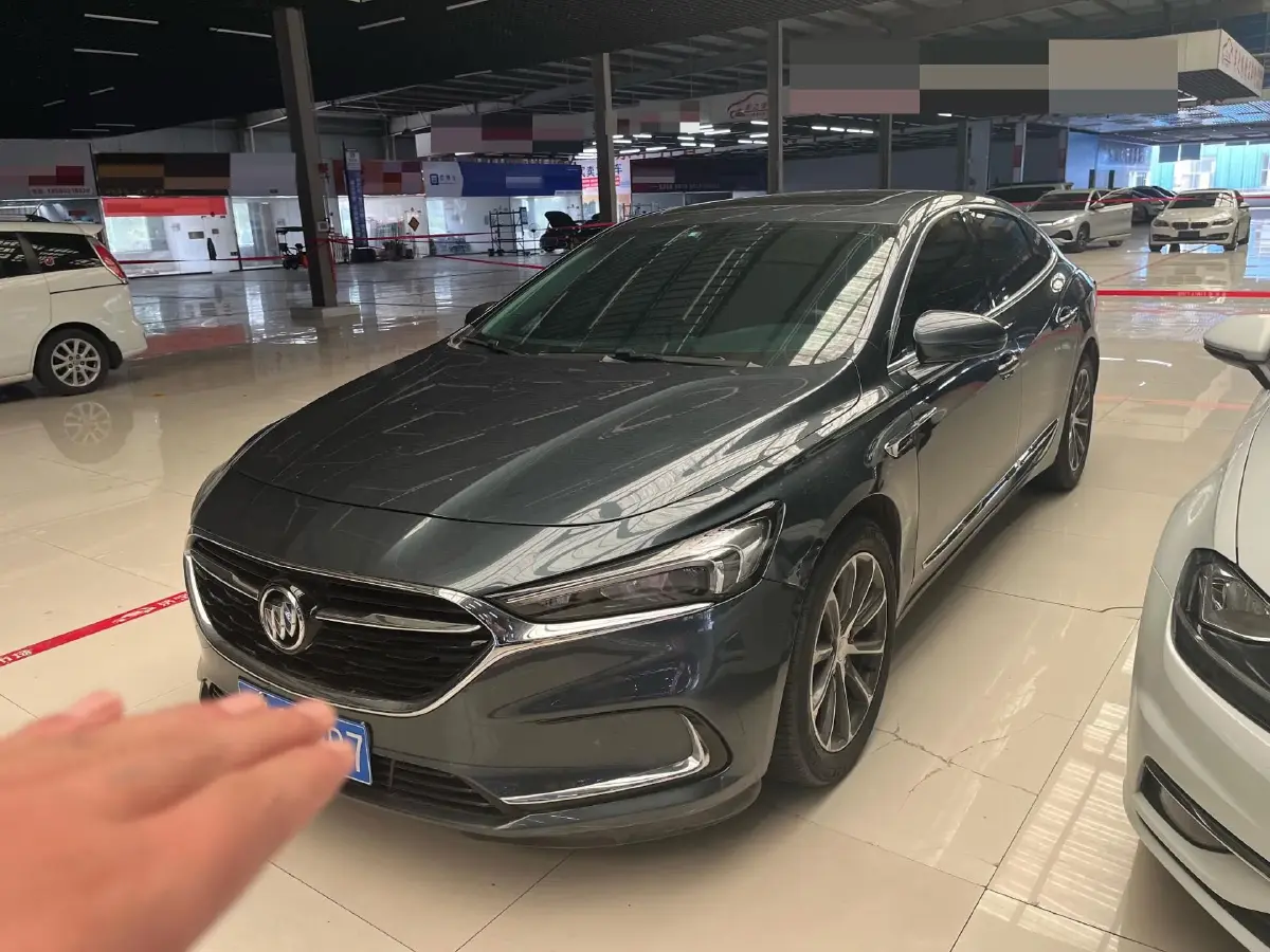 2020 Buick Larcosse 2.0T 237HP L4 9AT