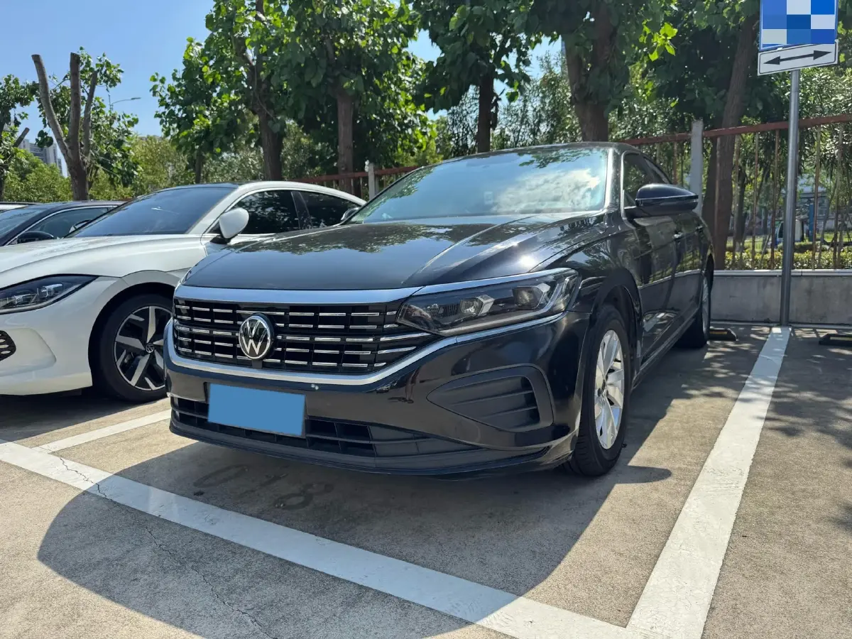 2022 Volkswagen Passat 1.4T 150HP L4 7DCT