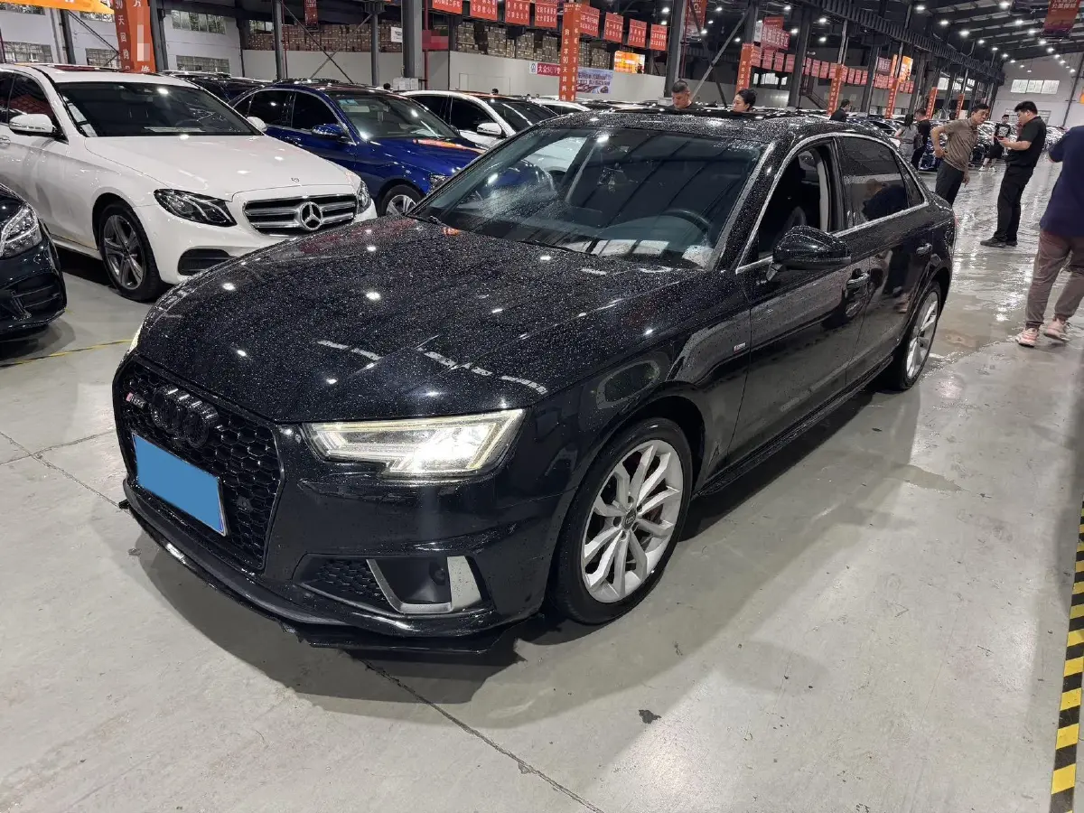 2019 Audi A4L 2.0T 252HP L4 7DCT