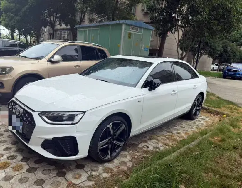 2024 Audi A4L 2.0T 190HP L4 7DCT