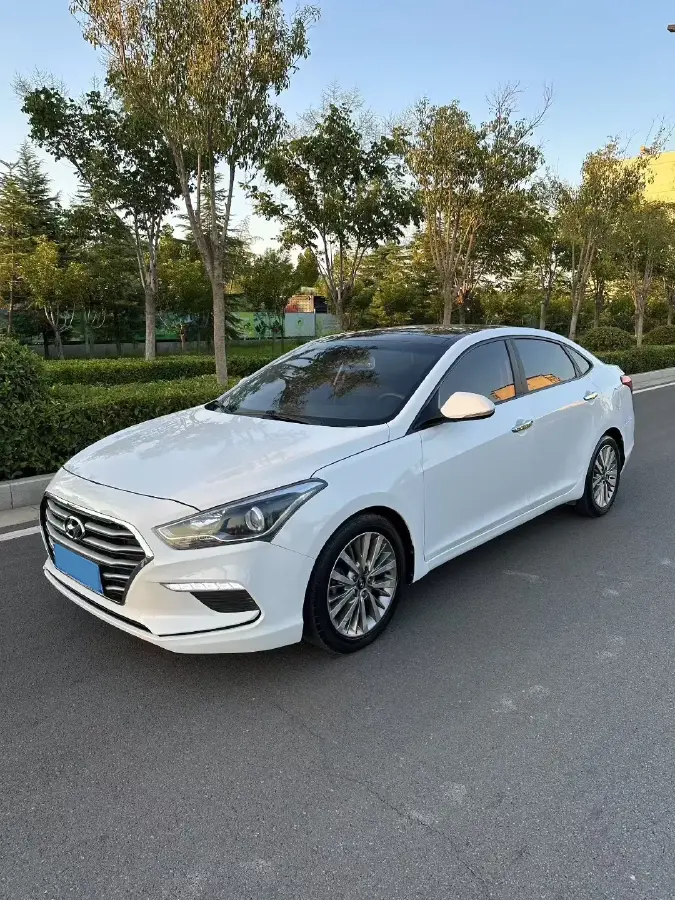 2017 Hyundai Mistra 1.8L 143HP L4 6AT