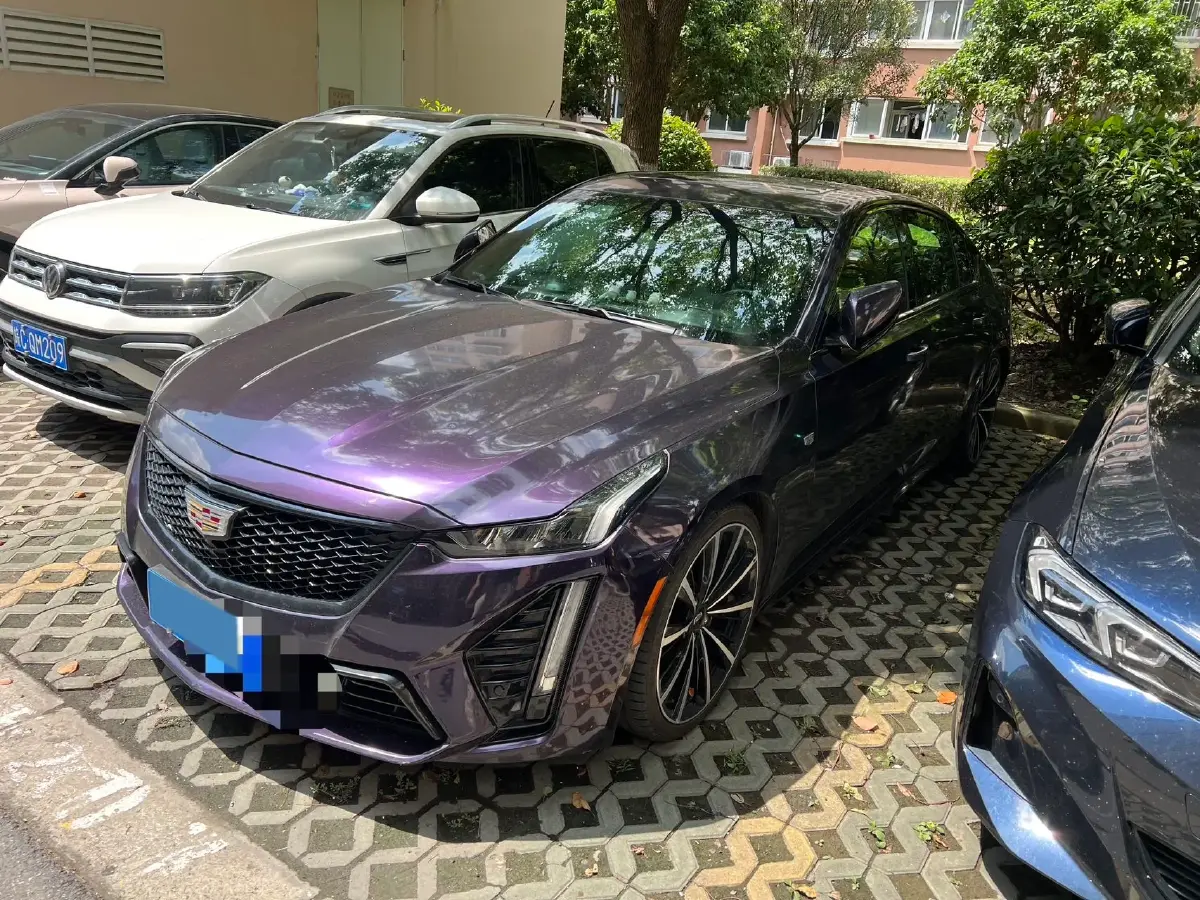 2021 Cadillac CT5 2.0T 237HP L4 10AT