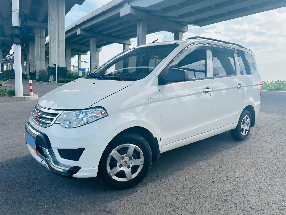 2020 WuLing HongGuang 1.2L 76HP L4 5MT