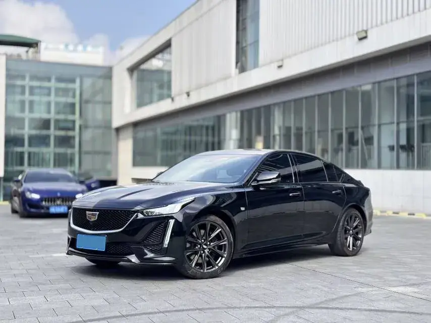 2023 Cadillac CT5 2.0T 237HP L4 10AT