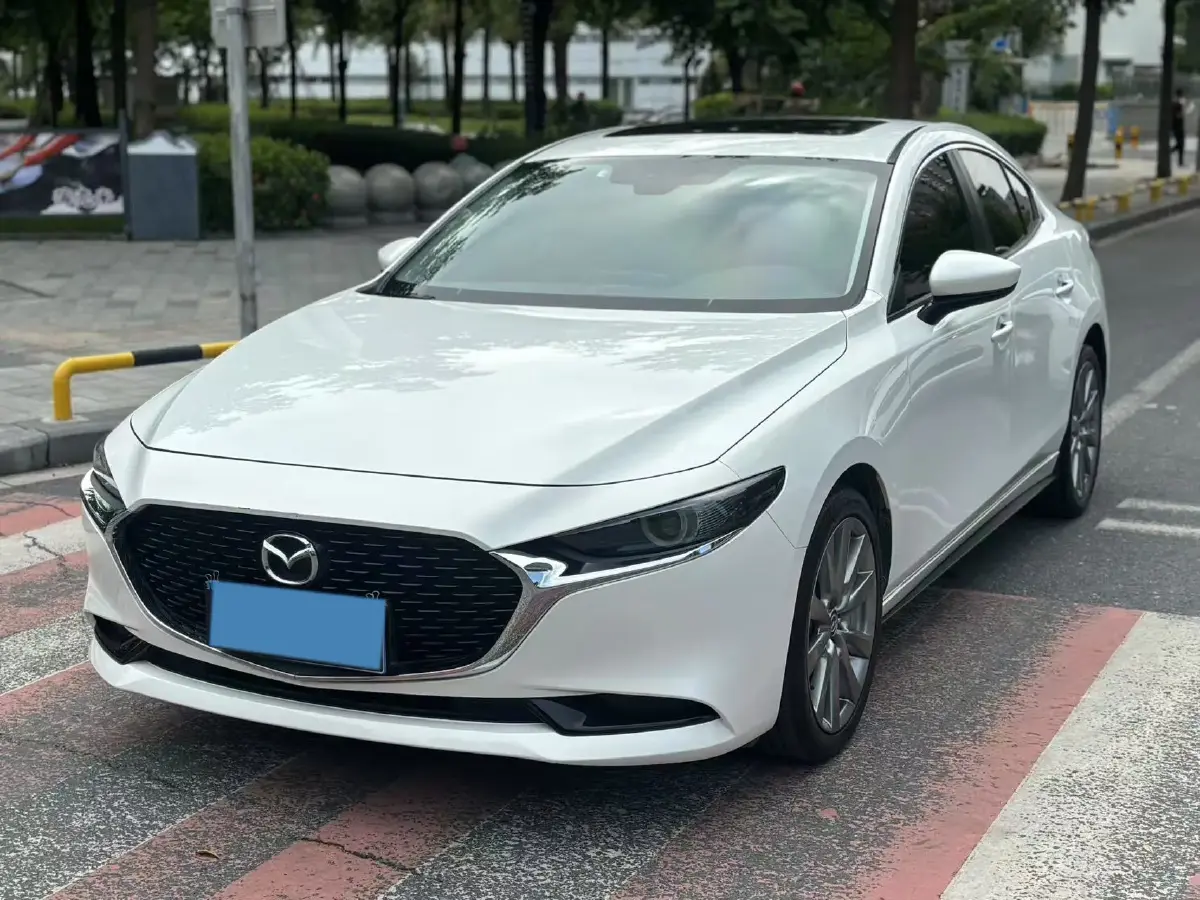 2021 Mazda 3 Axela 2.0L 158HP L4 6AT