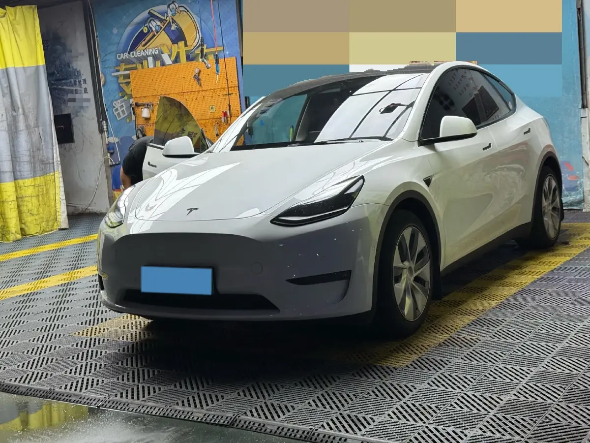 2021 Tesla Model Y BEV 60KWH