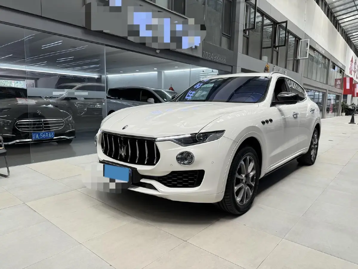 2016 Maserati Levante 3.0T 350HP V6 8AT