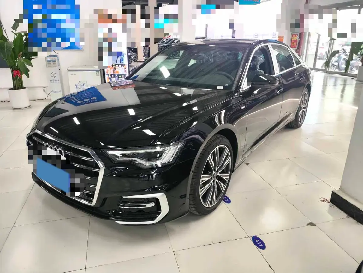 2025 Audi A6L 2.0T 245HP L4 7DCT