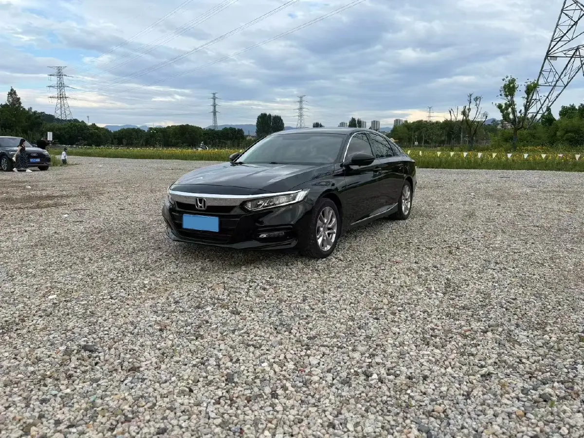 2018 Honda Accord 1.5T 194HP L4 CVT