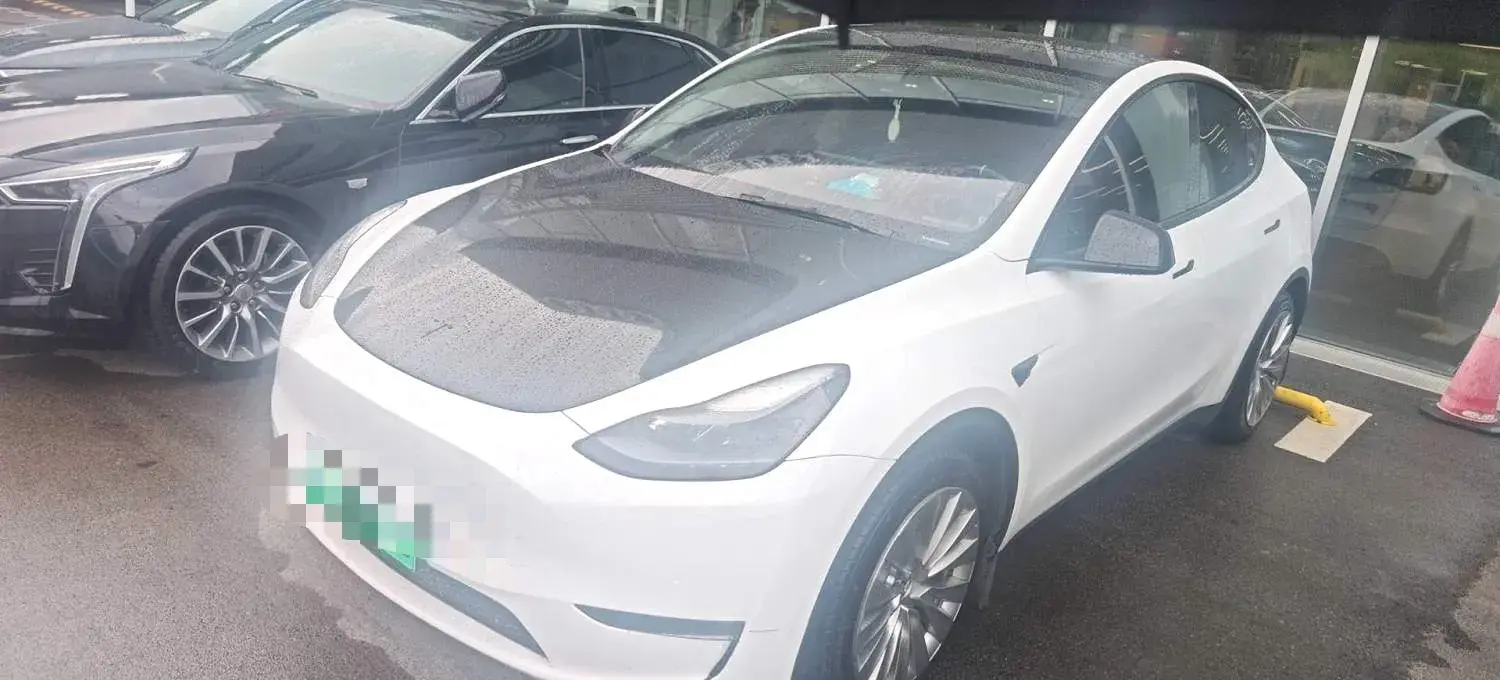 2021 Tesla Model Y BEV 60KWH