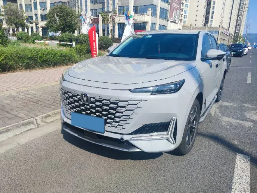 2022 ChangAn UNI-K iDD 1.5T 170HP L4 6TCT PHEV 30.74KWH