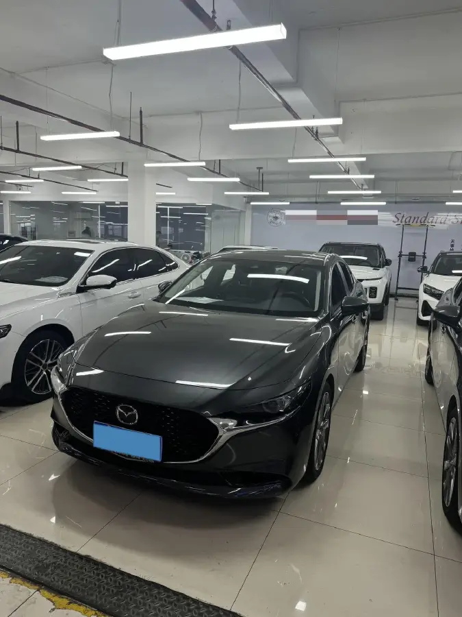 2022 Mazda 3 Axela 2.0L 158HP L4 6AT