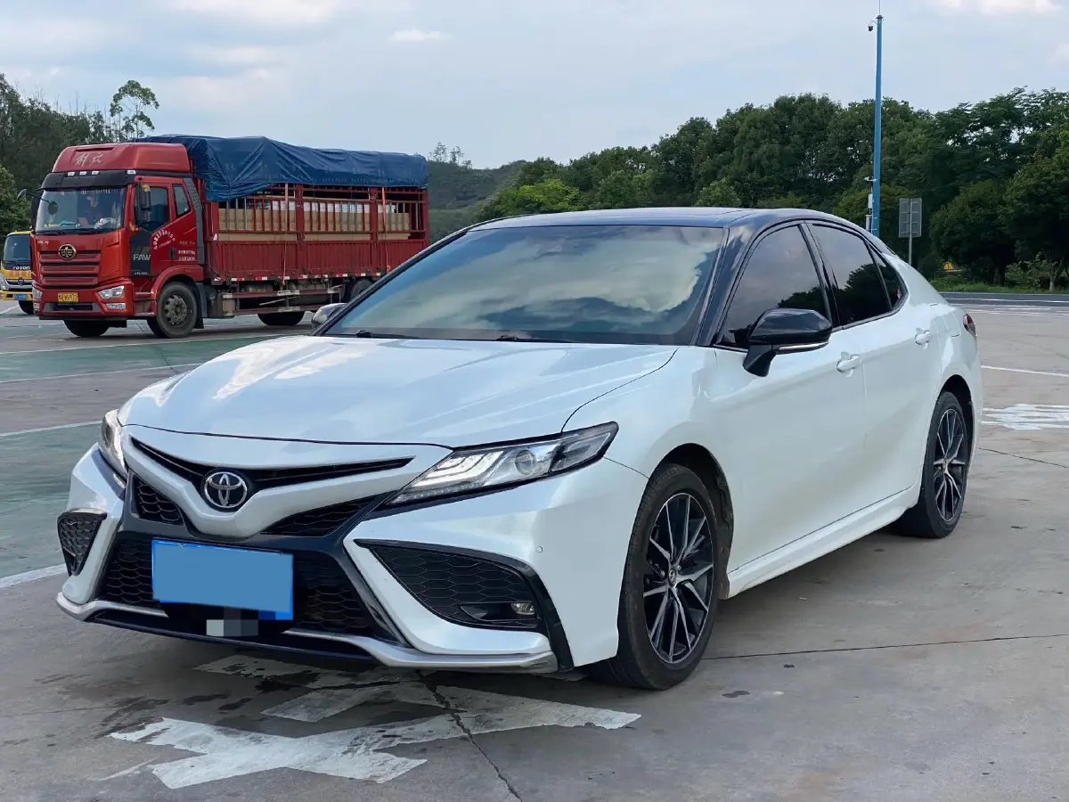 2021 Toyota Camry 2.0L 178HP L4 CVT
