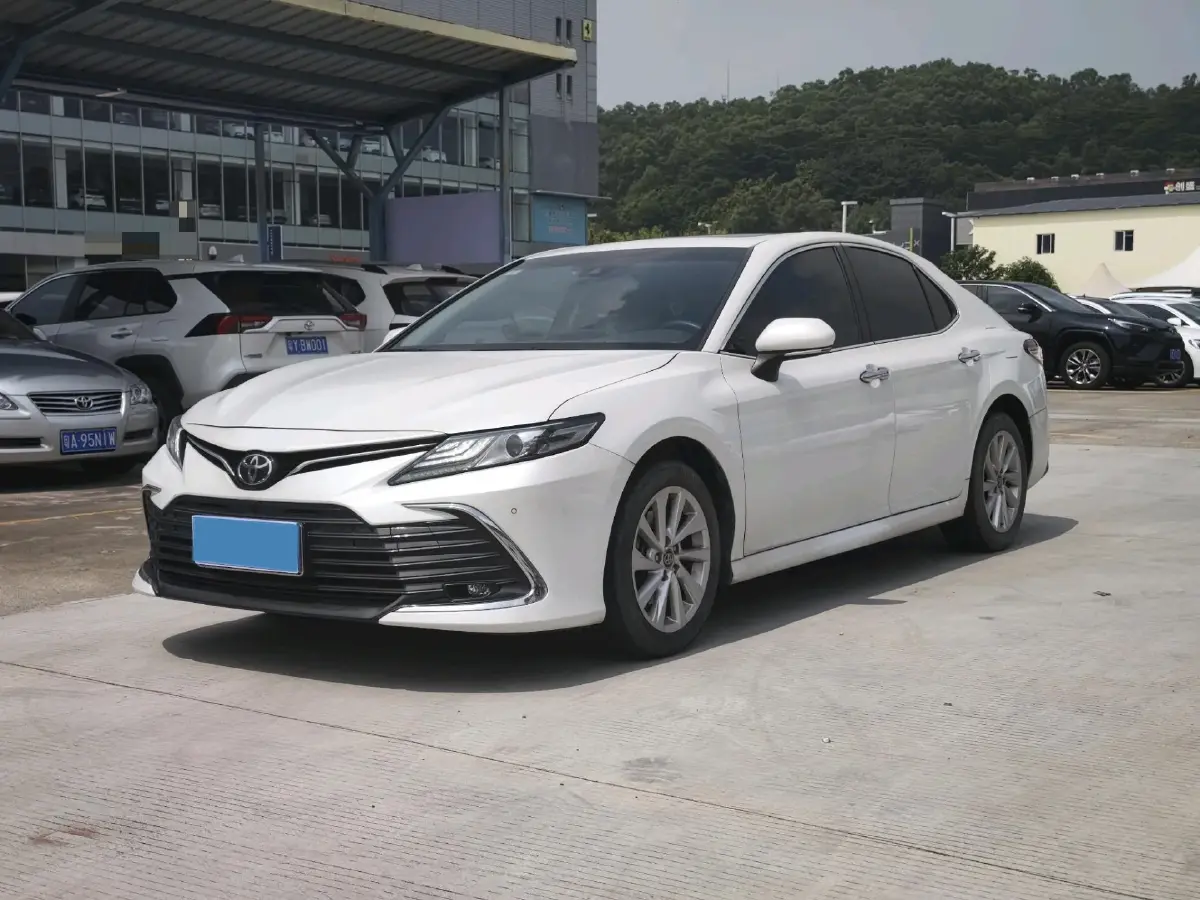 2021 Toyota Camry 2.0L 178HP L4 CVT