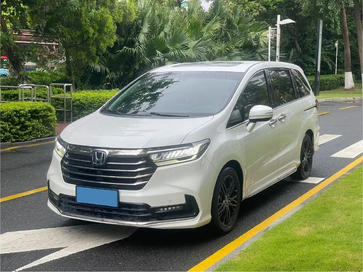 2022 Honda Odyssey 2.0L 146HP L4 E-CVT Hybrid
