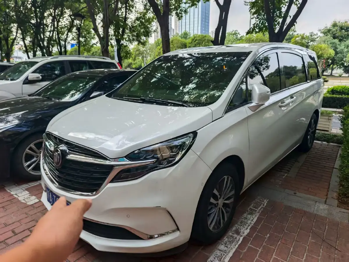 2020 Buick GL8 2.0T 237HP L4 9AT