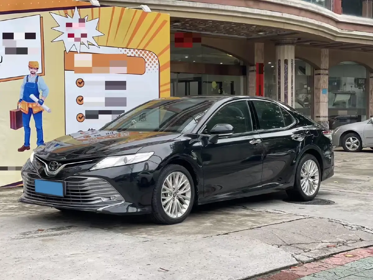 2019 Toyota Camry 2.5L 209HP L4 8AT