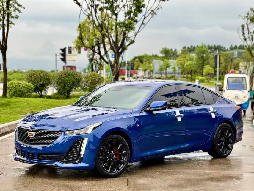 2021 Cadillac CT5 2.0T 237HP L4 10AT