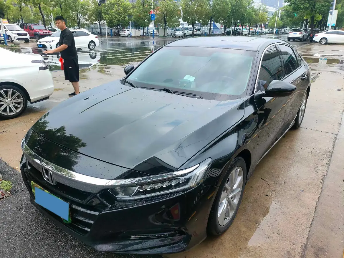 2018 Honda Accord 1.5T 194HP L4 CVT